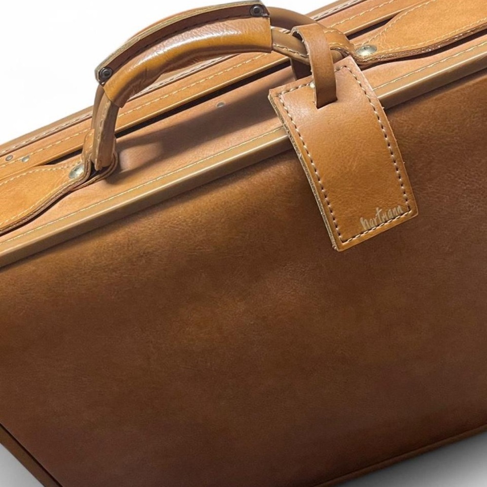 Hartmann Belting Leather Suitcase Vintage Travel Luggage Brown 18x13x4in - Picture 8 of 8
